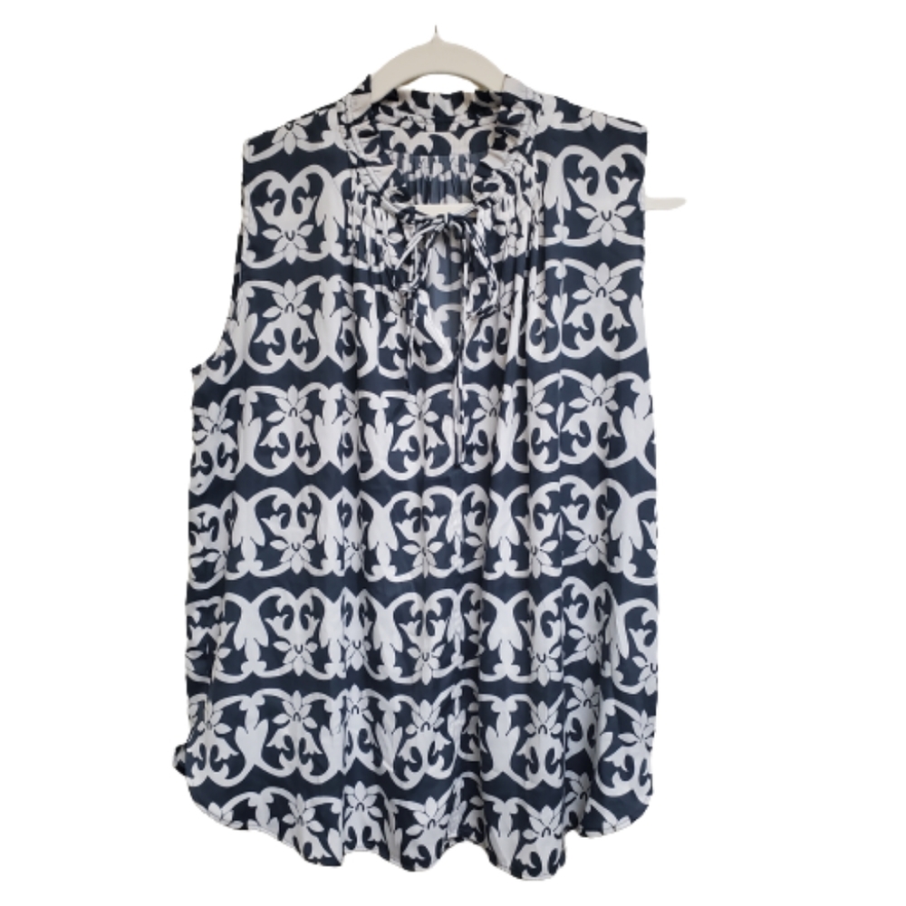 Loft Sleevless Blouse